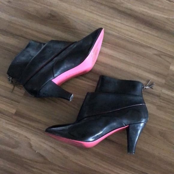 Alice and Olivia Heeled Zip Tassel Payless Booties - Picture 3 of 9